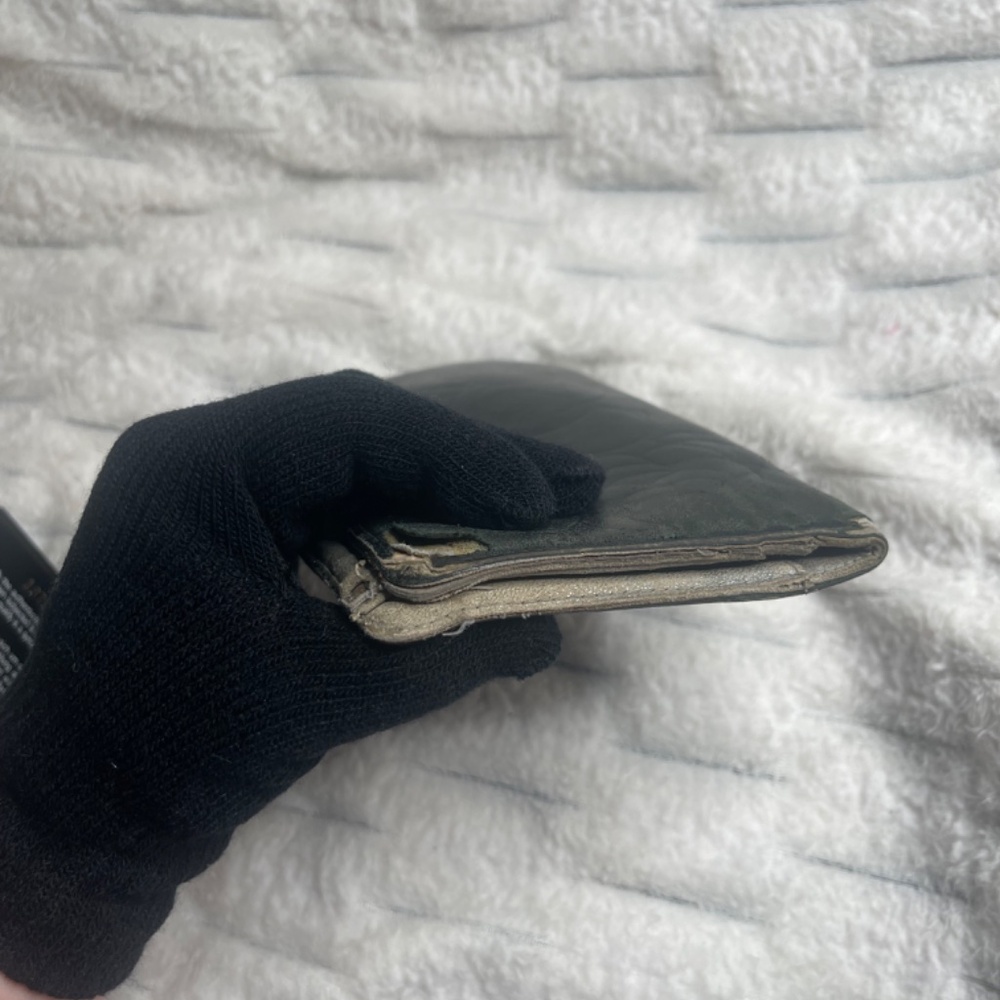 Chanel Embossed Wallet - Picture 12 of 17